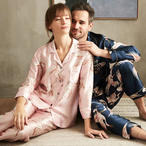 Pyjama couple soie grue imprimé complet à manches longues