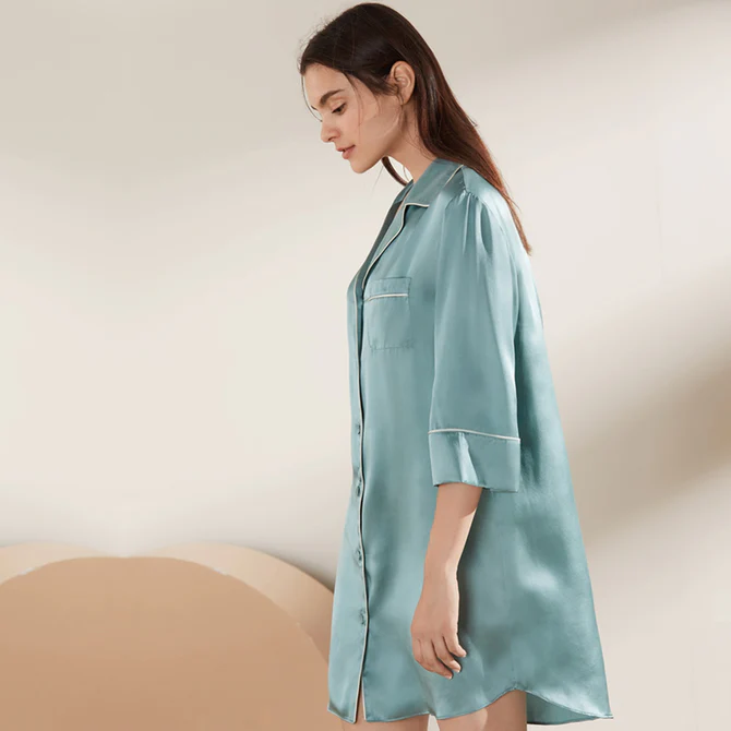 Luksus nattkjole for kvinner i silke 3/4-ermer med knapp opp