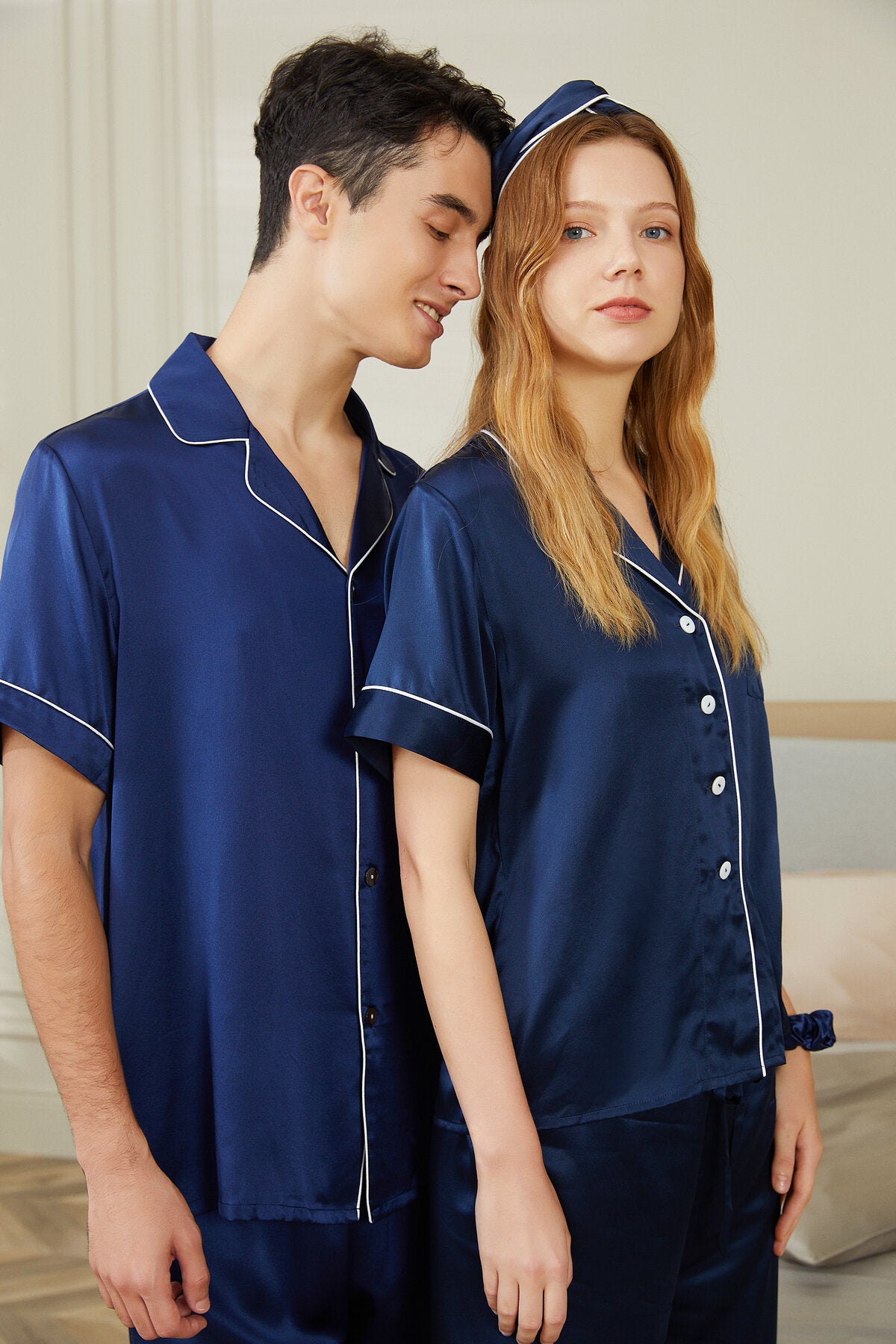 Blue silk couple pajamas with short sleeves